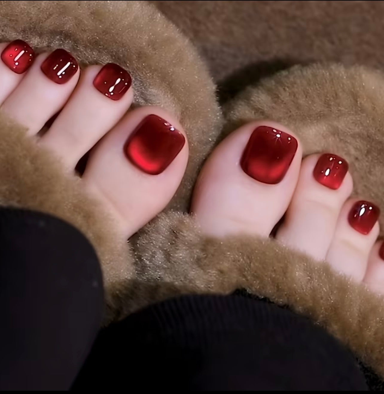 Vampy Noir Toenails
